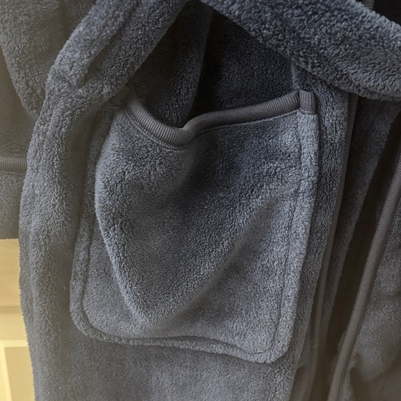 Covington Bathrobe - Picture 4 of 4